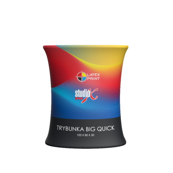 błyskawiczny montaż trybunki, który trwa około trzech sekund. Wystarczy lekko unieść blat, a mechanizm pneumatyczny rozłoży konstrukcję, idealnie napinając wydruk tekstylny. Trybunka konferencyjna nie wymaga podłączenia do prądu, a wydruk, który jest już zamontowany, można w przyszłości wymienić.