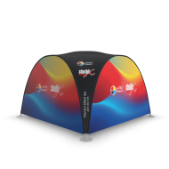 Produkt wystawienniczy, za pomocą którego zaaranżujesz wygodne i praktyczne stoisko. skuteczny nośnik treści reklamowej. Wszystko za sprawą wydruków, którymi pokryjemy dach i ściany boczne. Umieścimy na nich twoje spersonalizowane grafiki. Dzięki temu wyeksponujesz markę i umocnisz jej wizerunek w świadomości potencjalnych klientów.