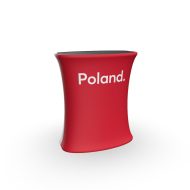Grafika promocyjna prezentująca oznakowanie zgodne z wytycznymi Marki Polskiej Gospodarki Poland Business Forward, przeznaczony dla firm korzystających z dofinansowania FENG 2.25. Widoczne panele w pozycji poziomej, logotyp programu oraz komunikat sprzedażowy podkreślają zastosowanie grafiki jako elementu identyfikacji wizualnej stoisk targowych i wystawienniczych przedsiębiorców.