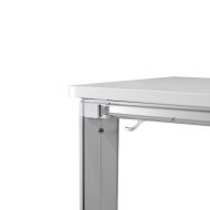 solidna, ale jednocześnie łatwa do przenoszenia mównica trybunka