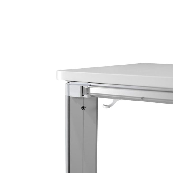 solidna, ale jednocześnie łatwa do przenoszenia mównica trybunka